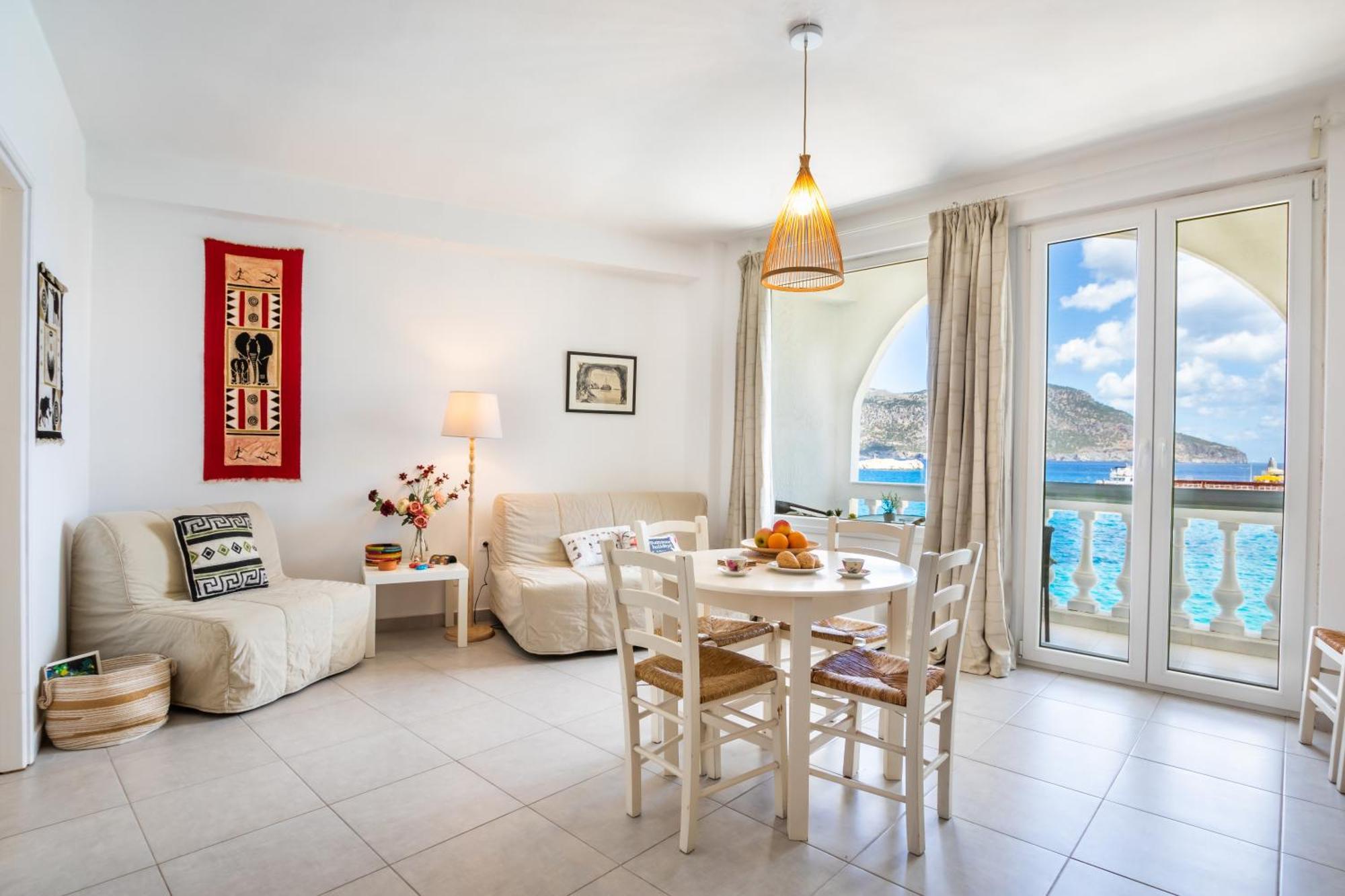 Mimis & Connie 1 Apartment Karpathos Bagian luar foto